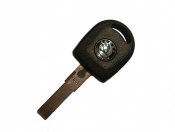 Ключ SKODA с чипом MQB, HU66